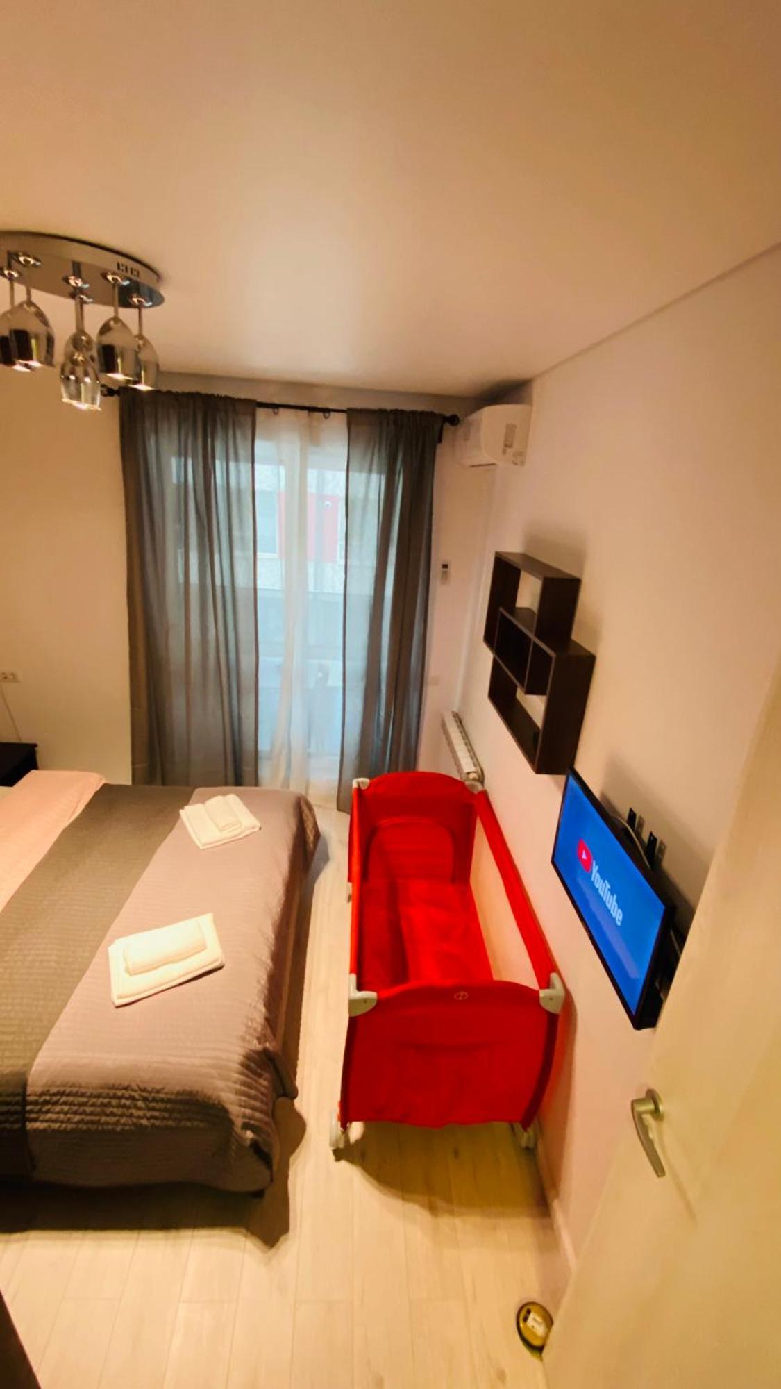 Modern -cu Loc De Parcare Inclus- Apartment